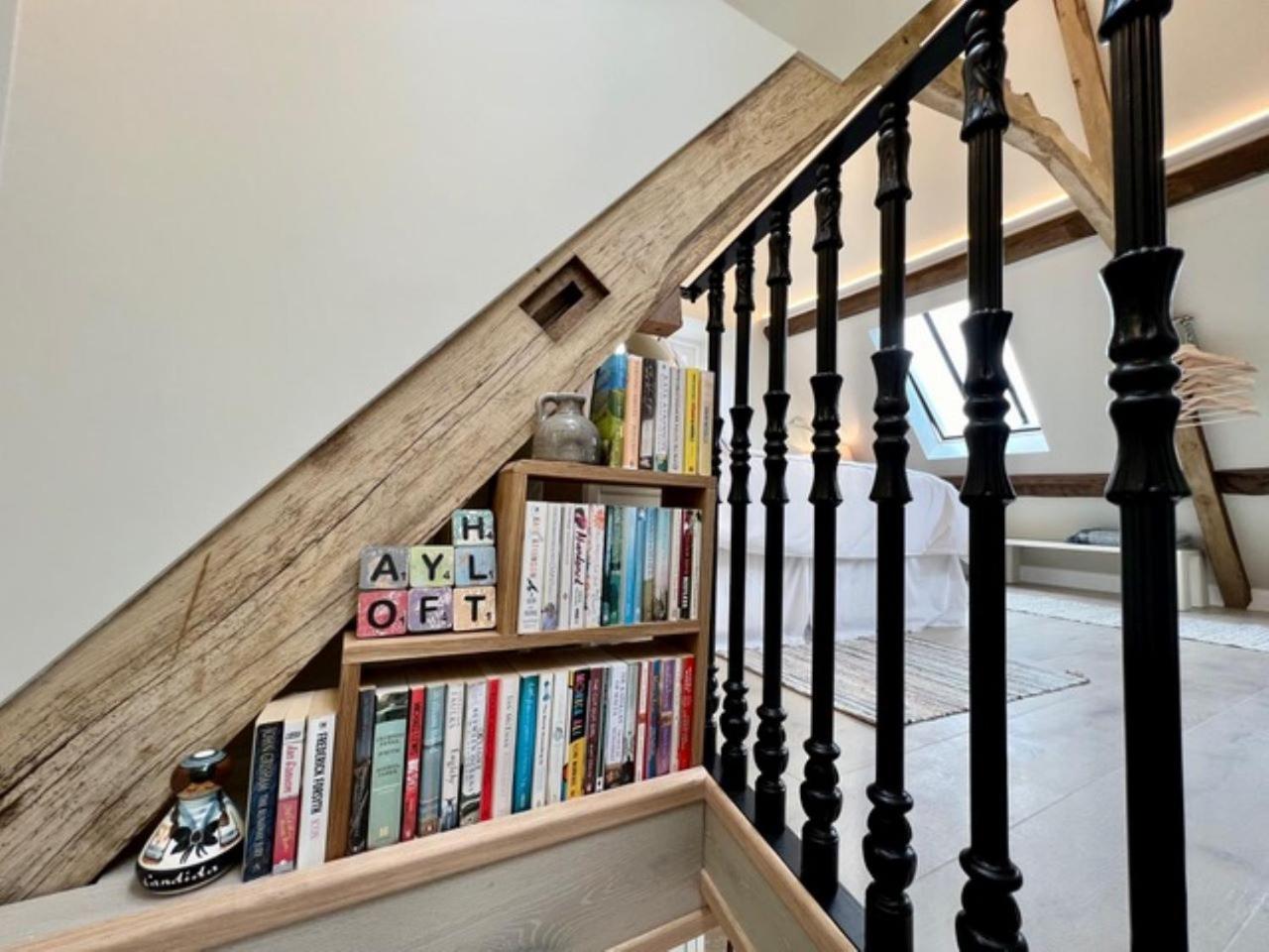 Idyllic Secluded Hideaway With Countryside Views On The Edge Of The Cotswolds Villa Hailey Екстериор снимка
