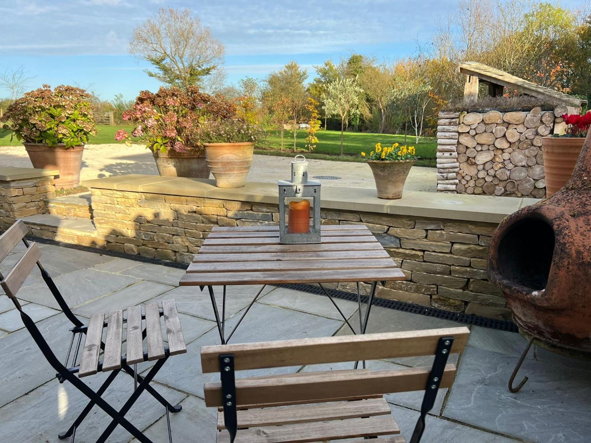 Idyllic Secluded Hideaway With Countryside Views On The Edge Of The Cotswolds Villa Hailey Екстериор снимка